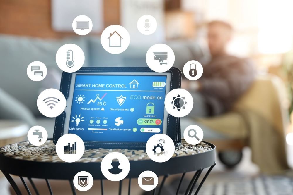 Maison connectée en 2025 : par quoi commencer concrètement pour éviter les erreurs et choisir les bons équipements